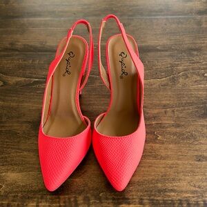 Women's Qupid Mixi-56 slingback pumps Size 6.5